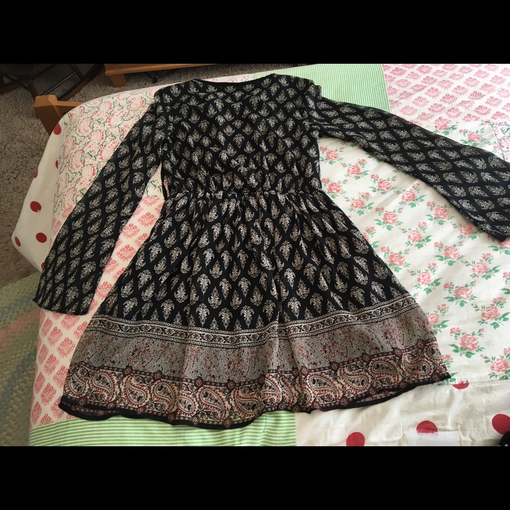 Patterned Mini Dress - Picture 4 of 7